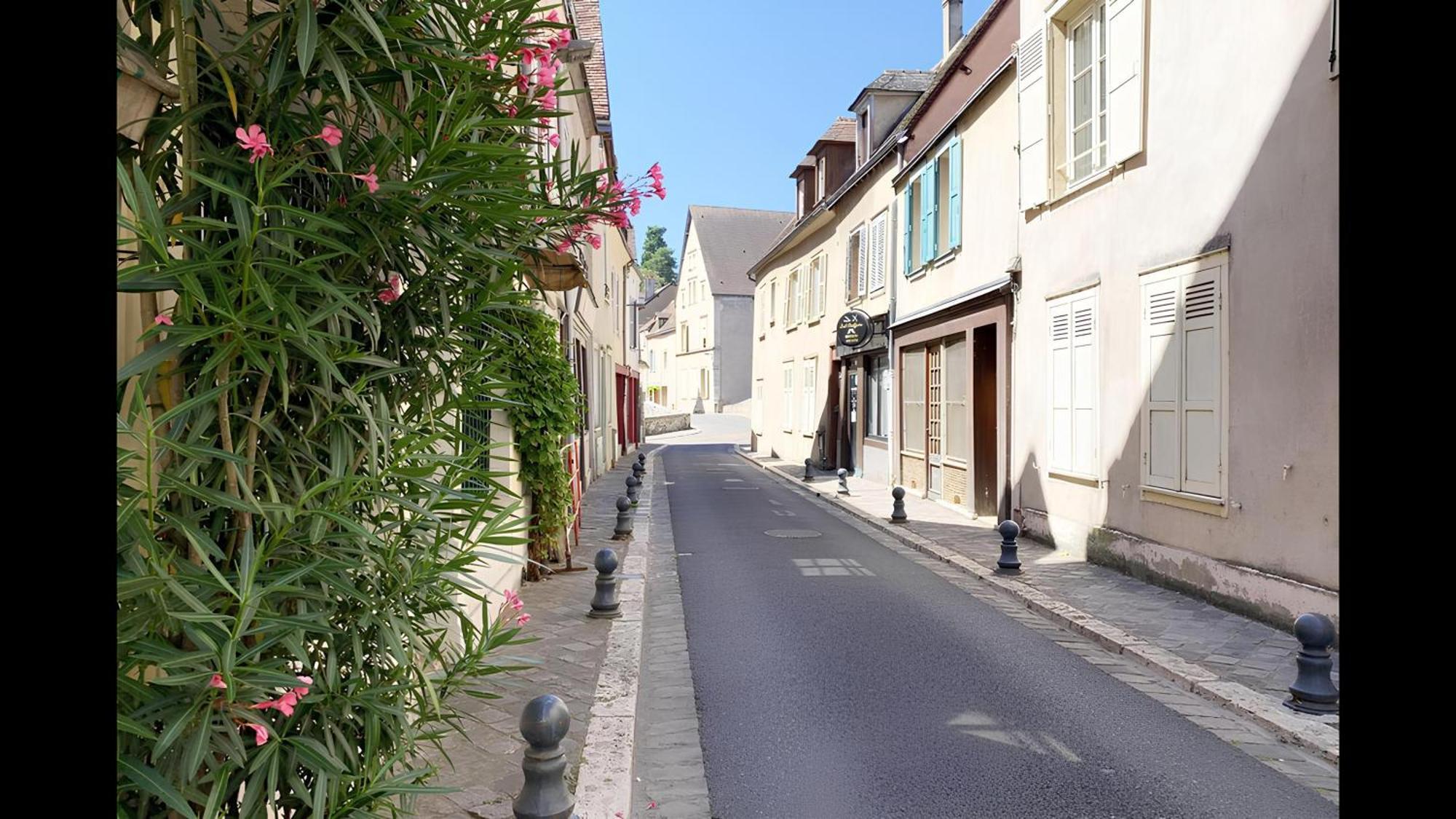 La Petite Cour Apartment *